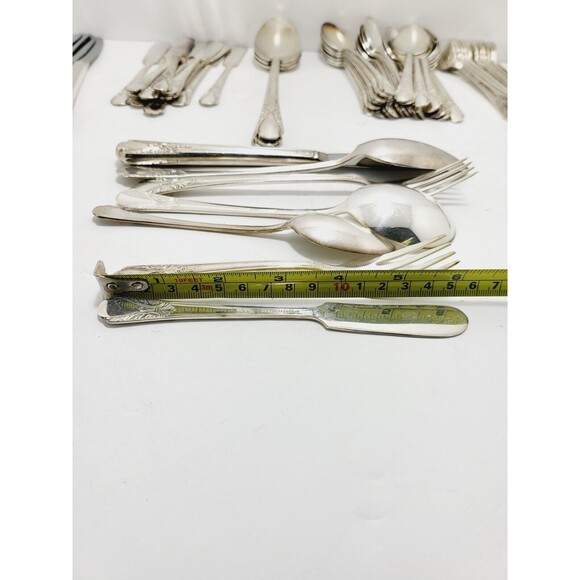 WM Rogers Silverware Flatware Set Of 80 Pieces With Harmony House Case - Picture 7 of 12